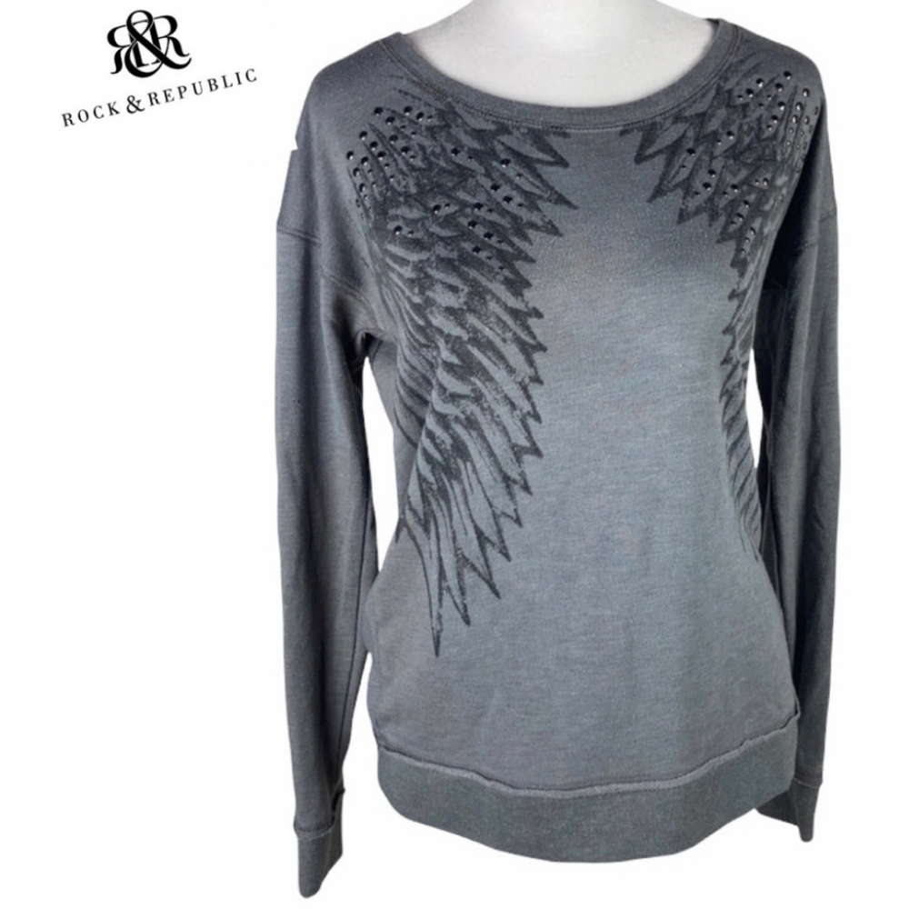 ROCK & REPUBLIC 🤍 Studded Angel Wings Sweatshirt
